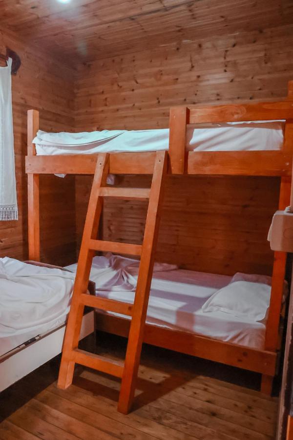 Plazhi Gjeneralit - Small Cabins - Bungalows - Apartaments - Villas - Suite Kavaje Εξωτερικό φωτογραφία